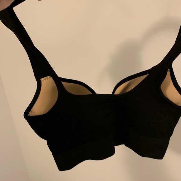 Black crop top/bra - Picture 3 of 3